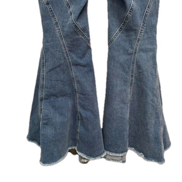 Free People Twirl-on Mid Rise Flare Jeans NWT - Picture 11 of 11